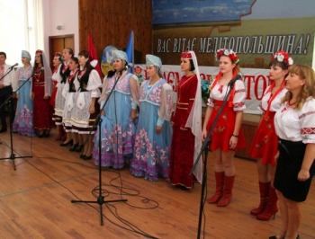 В Мелитопольском районе чествовали Государственный символ фото