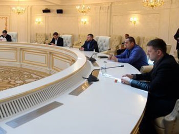 В Минске в закрытом режиме началось заседание по Донбассу фото