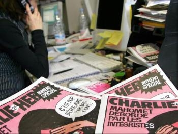 Редакцию Charlie Hebdo покидают сотрудники фото