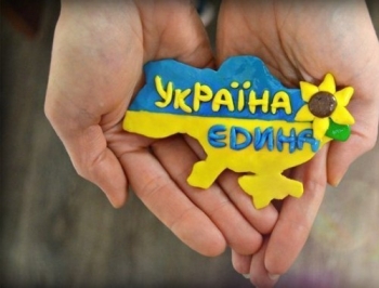 Трети украинцев денег хватает только на еду фото