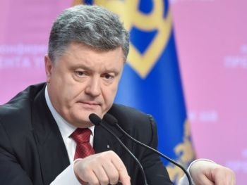 Порошенко поручил усилить меры безопасности фото