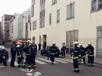 Во Франции опознали 117 жертв терактов фото