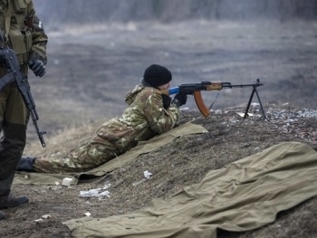 Боевики ведут провокационный и прицельный огонь в зоне АТО фото