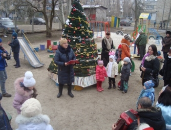 Возрождение традиций: в мелитопольских дворах празднуют День святого Николая фото