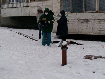 Только что в Запорожье женщина покончила жизнь самоубийством, выбросившись из окна. ФОТО фото