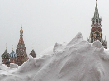 На Москву обрушился рекордный снегопад фото