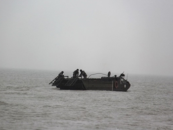 Военные провели учения в Азовском море фото