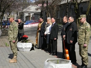 18 добровольцев из Запорожья отправились служить в мотопехотную бригаду фото