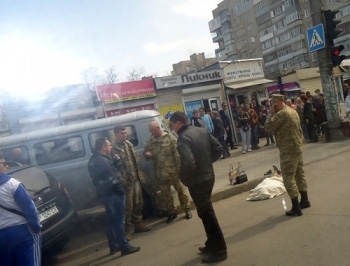 Появилось видео страшной аварии на Рижском рынке фото