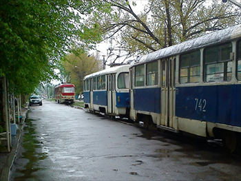 В центре Запорожья остановилось движение трамваев фото