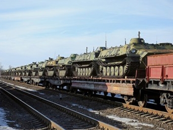 Под Запорожьем горел военный эшелон фото