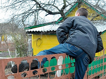 Жители Терпенья помогли односельчанке задержать вора фото