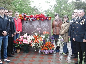 Двенадцатой годовщине трагедии в Новобогдановке посвящается... фото