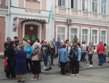 Рыночные торговцы протестуют против планов увеличить «местовое» фото