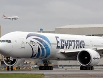 В Египте рассказали о маневрах EgyptAir перед крушением фото