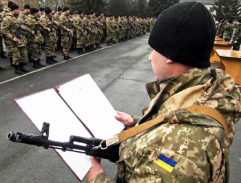 Мелитопольский военкомат перевыполняет планы по призыву в ВСУ и Нацгвардию фото