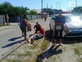 Полицейское авто сбило подростка в Запорожье фото