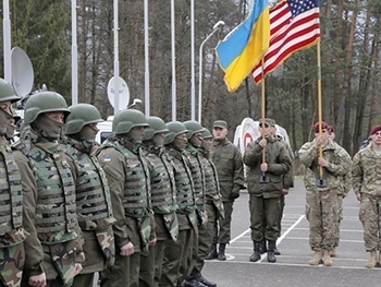 В Украине стартуют крупнейшие военные учения фото