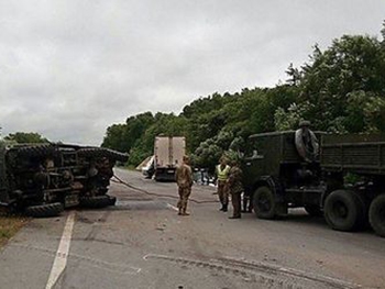 В Житомирской области произошло смертельное ДТП с участием военных фото