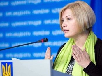 Ирина Геращенко: в ОРДЛО украинским пленным угрожают 30 годами заключения фото