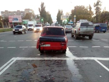 На объездной Мерседес столкнулся с ВАЗом  фото