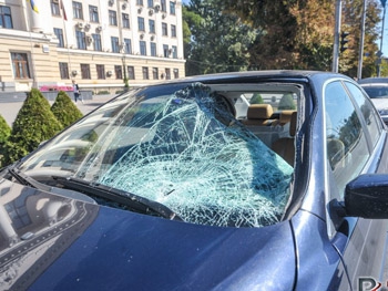 В сеть выложили видео смертельного ДТП возле запорожской мэрии (ВИДЕО 18+) фото