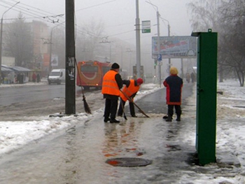 Дороги нуждаются в очистке от гололеда только на Красной Горке? фото