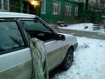 В Мелитополе орудуют автоворы-вандалы  фото