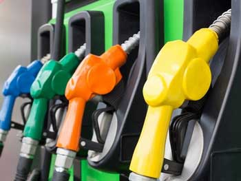 Крупнейшие операторы АЗС повысили цены на бензин и дизтопливо фото
