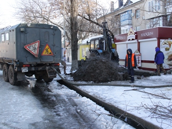 Весной водовод под МАФами на авиагородке планируют перекладывать фото