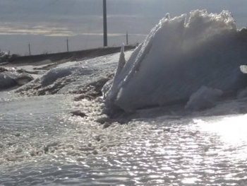 Удивительные фотографии замерзшего Азовского моря и лимана появились в сети фото