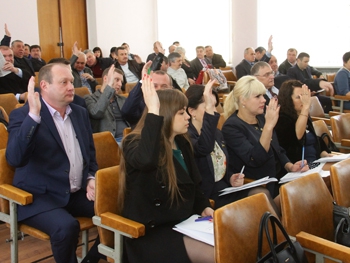 Мелитопольский райсовет внес изменения в бюджет-2017 фото