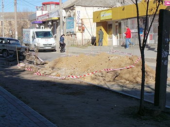 На Университетской поврежден электрокабель фото