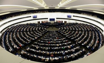 В Европарламенте прошло последнее обсуждение перед голосованием по украинскому «безвизу» фото