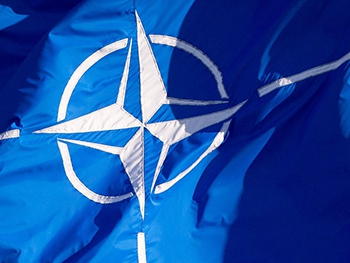 Сегодня НАТО войдет в коалицию против Исламского государства фото