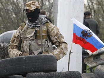 На Донбассе пьяные военные РФ устроили драку с местными жителями, - разведка фото