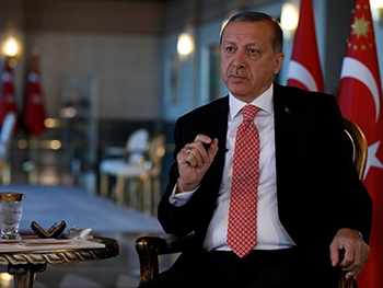 В США за драку выдали ордеры на арест охранников Эрдогана фото