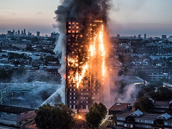 Число жертв пожара в лондонском Grenfell Tower увеличилось до 79 фото