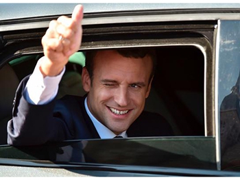 Выборы во Франции: сторонники Макрона получили парламентское большинство фото