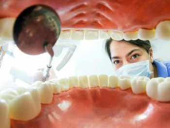 Почему нельзя выбрасывать выпавшие молочные зубы фото
