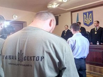 Стрельба в Мукачево: с бойцов Правого сектора сняли ряд обвинений фото