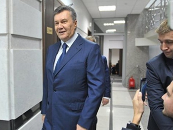 Госизмена Януковича: суд начинает рассмотрение дела по существу фото