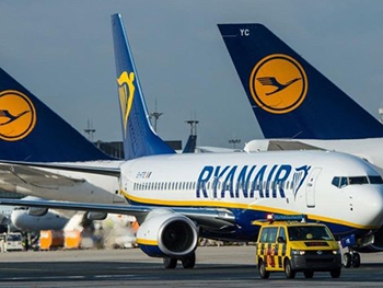 Ryanair заявил об отказе от входа в Украину фото