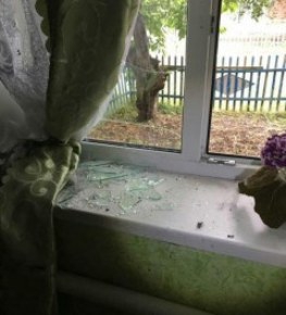 В Донецкой области неизвестные бросили гранату в окно председателю фермерского хозяйства фото
