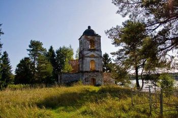 Под Белозерском археологи обнаружили мощи святого фото