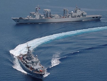 Россия и Китай собираются перебросить корабли в Балтийское море фото