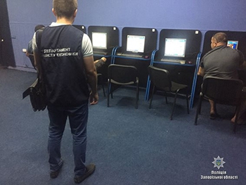 В Мелитополе одновременно закрыли шесть подпольных казино фото