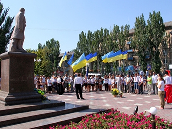 Мелитопольские национал-патриоты отметили День Независимости фото