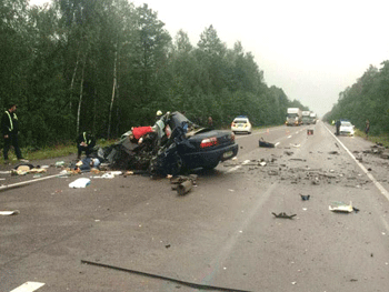 Водитель фуры раскрыл подробности ДТП, в котором погибли политологи. ВИДЕО фото