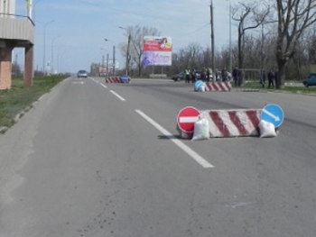 Бердянские гвардейцы нашли изрезанный грузовик фото